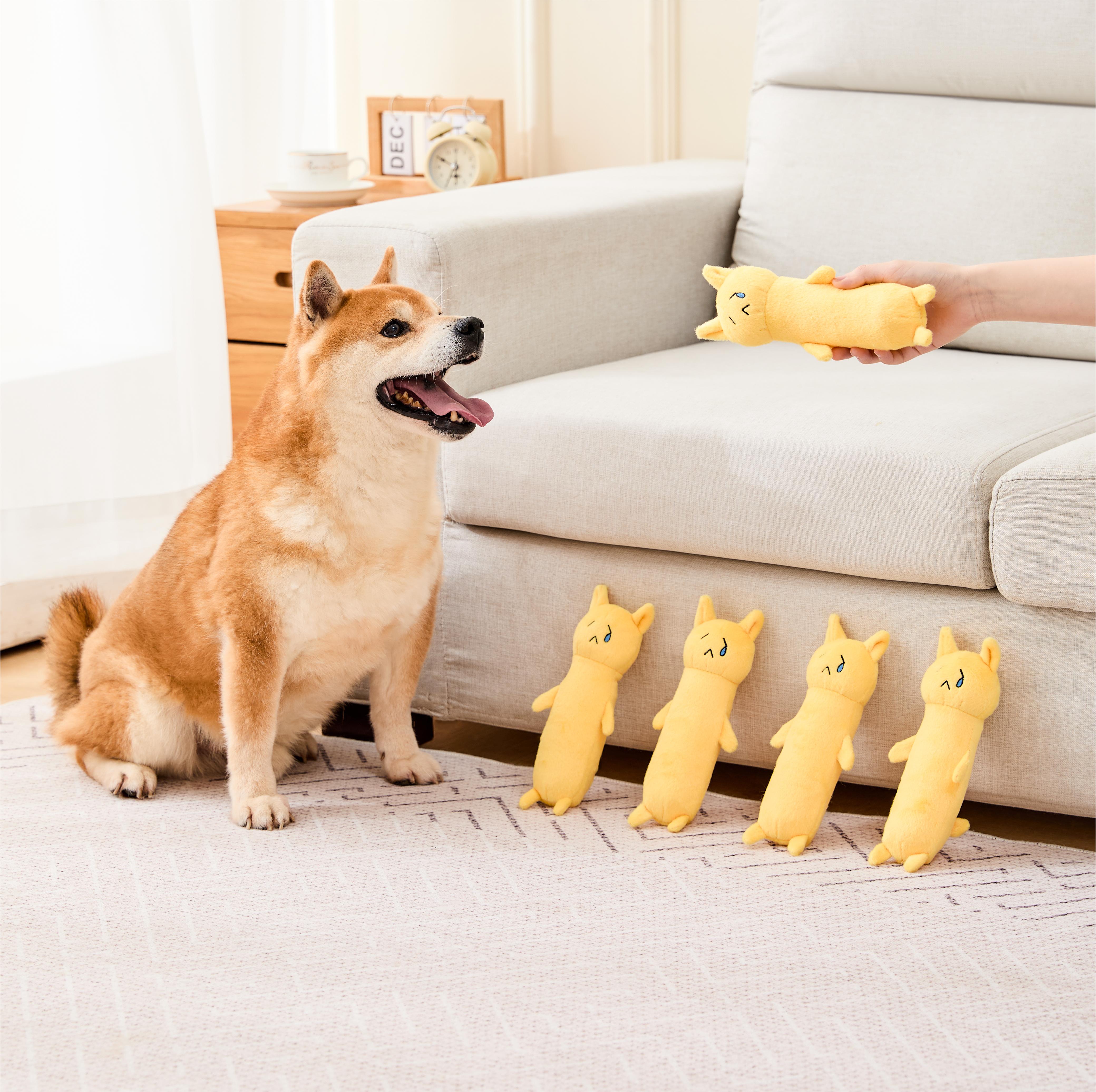 Juguetes chirriantes para perros largos amarillos, juguetes interactivos para perros, juguetes duros para perros, mordedores de juguete para perros, juguetes suaves adorables personalizados para razas pequeñas